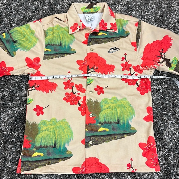 New NIKE Sportswear Dri-Fit Cherry Blossom Button Up Shirt jersey style - Picture 4 of 16